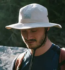 Voyageur en pleine nature